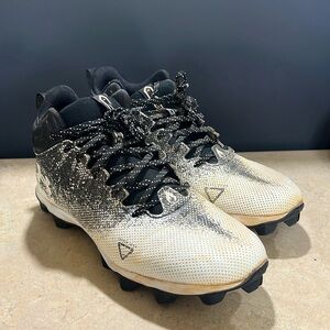 Men’s Under Armour Football Cleats